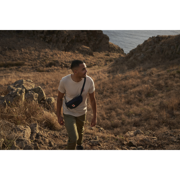 Ulvö Hip Pack Medium - Image 19