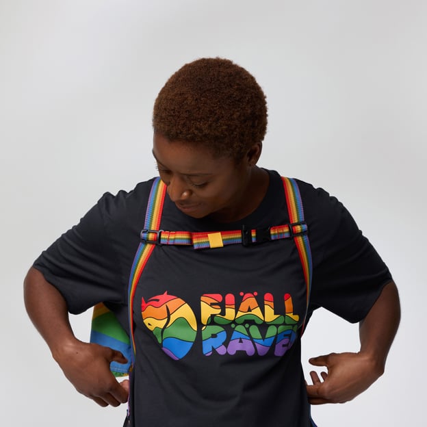 Rainbow T-shirt - Image 15